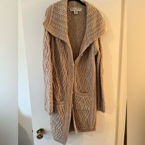 ARAN MõR Ireland. 100% Marino Wool knee length cardigan sweater size large